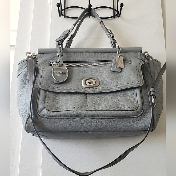 Coach Pinnacle Louisa Gray Pebbled Leather Shoulder Hand crossbody Bag